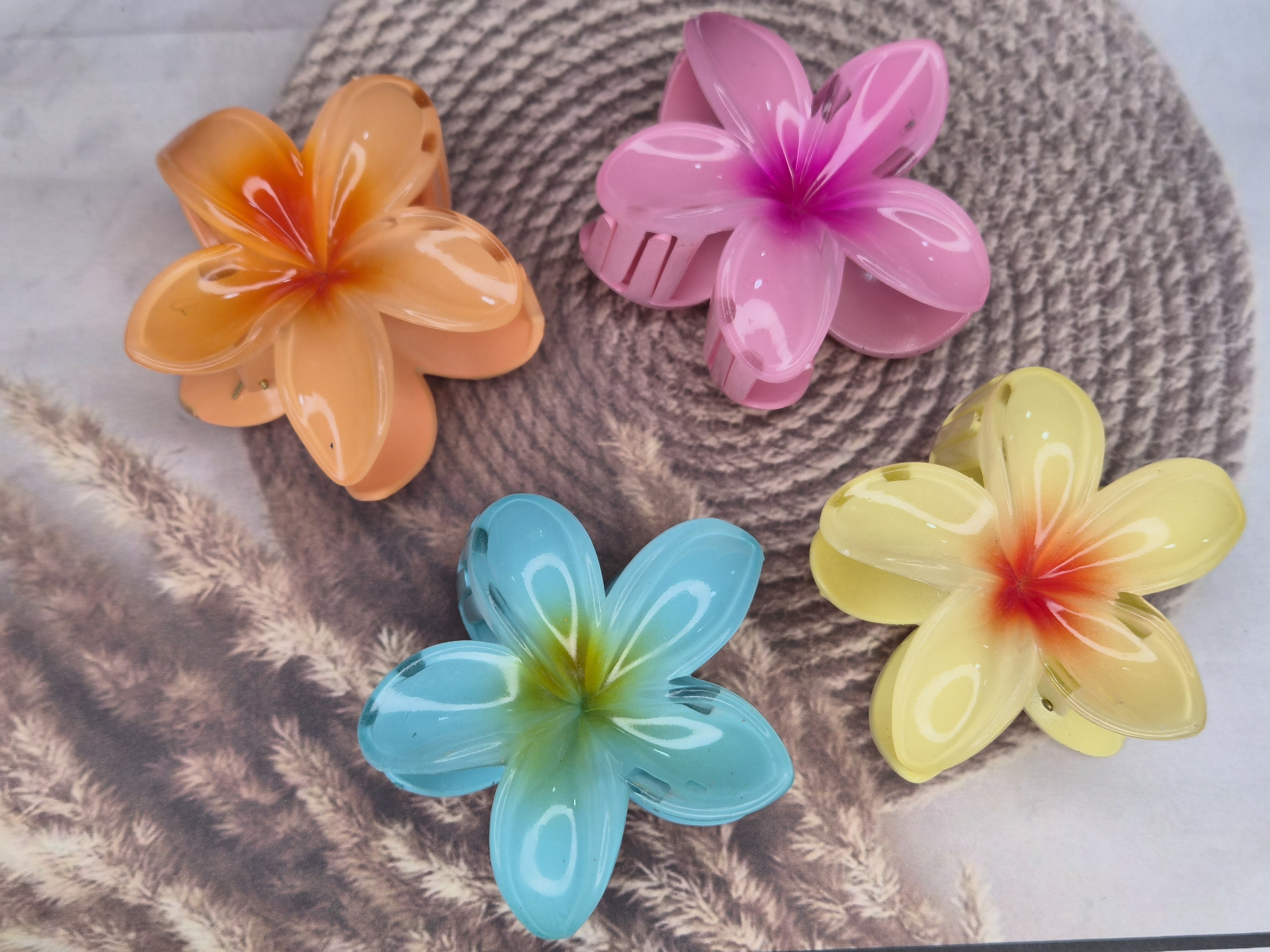Claw clip big size glossy finishing